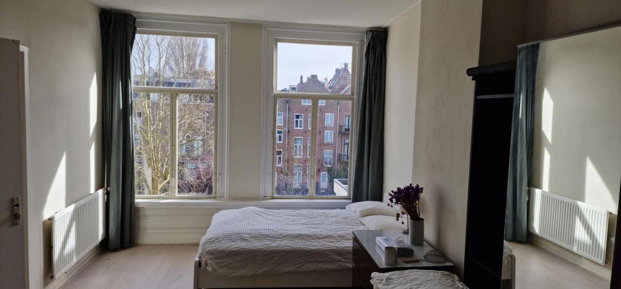 Bed and Breakfast Frank'S And Chong'S Excellent Location Ámsterdam Exterior foto